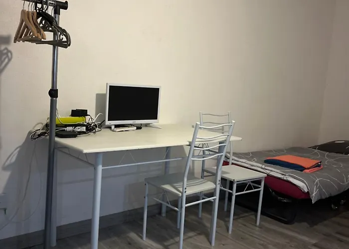 Logement Type Studio 1 Piece Proche Zenith